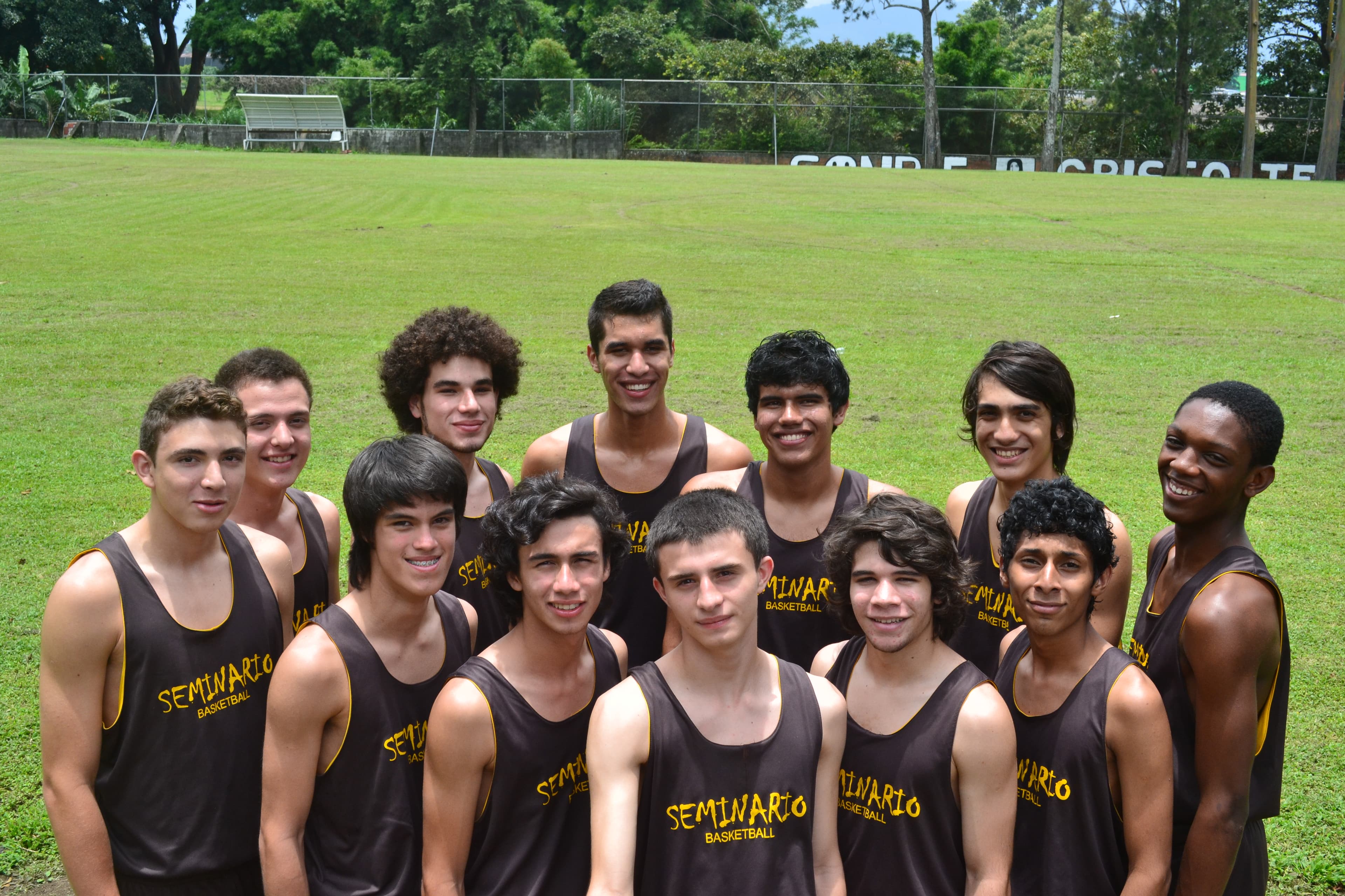 Liga menor masculina Gold Basketball Program 01