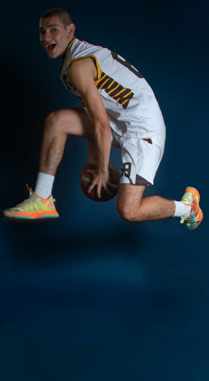 Liga menor masculina Gold Basketball Program 05
