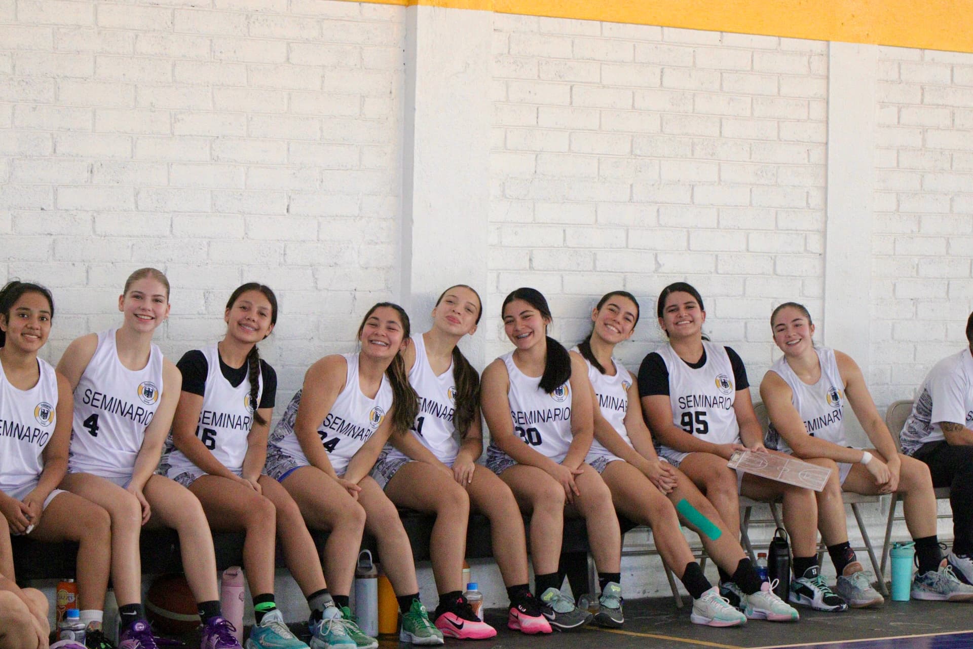 Liga menor femenina Gold Basketball Program 02